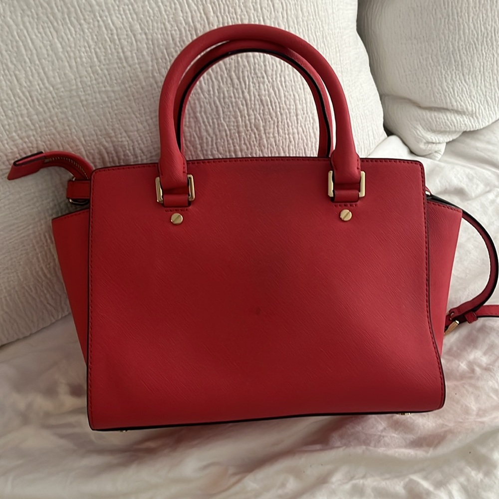 Michael Kors Red Bag - Picture 2 of 7